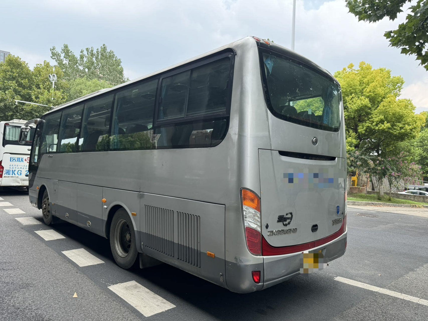 Yutong 6858 35 seats