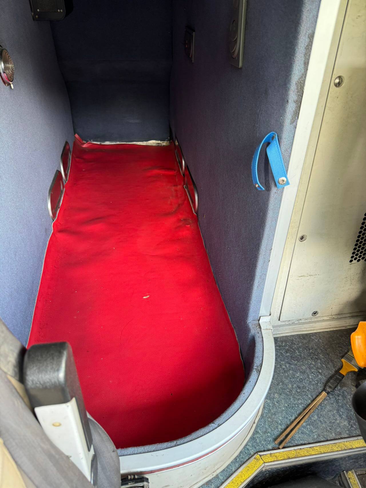 Yutong 6127 59 seats