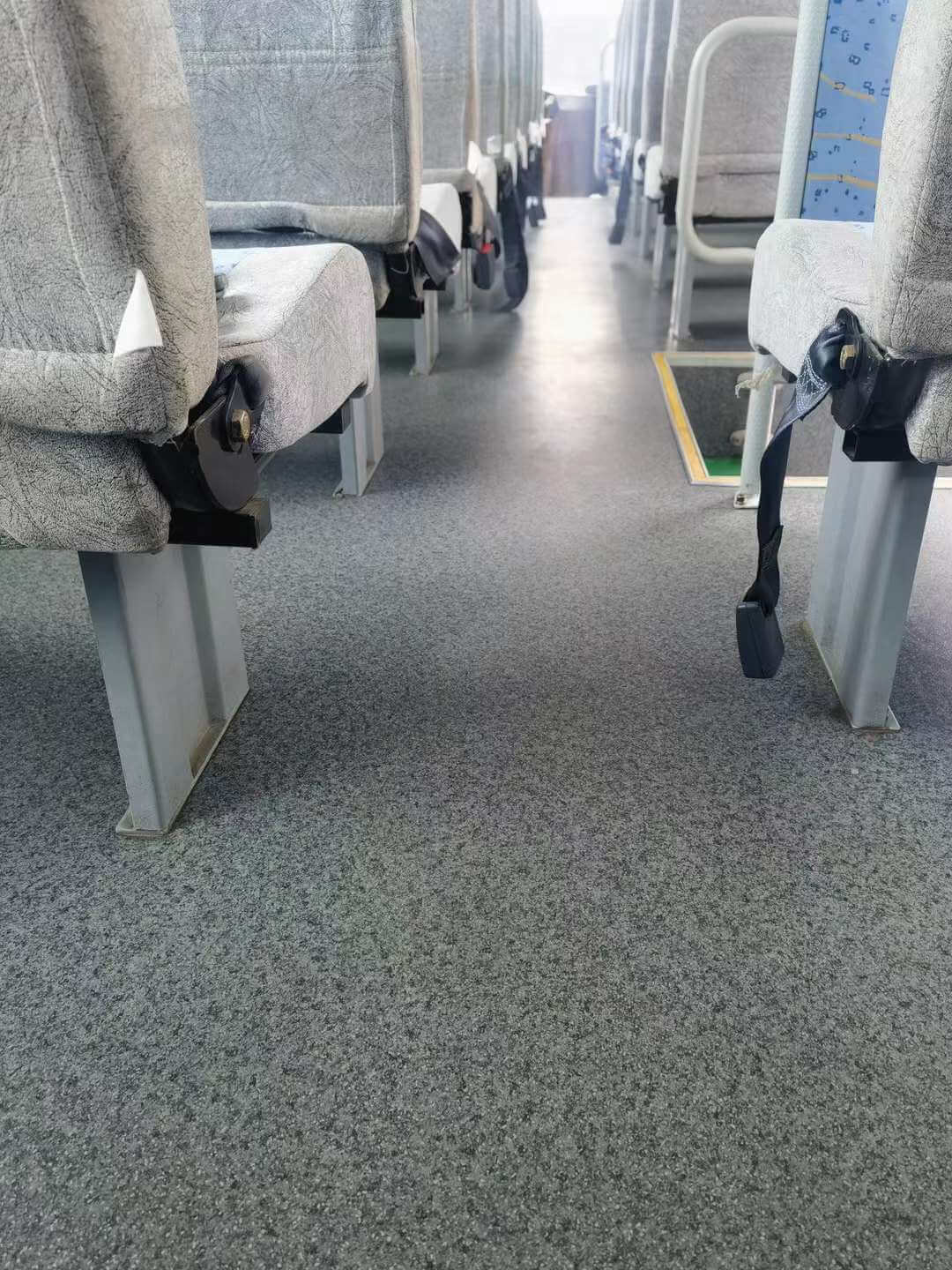Yutong 6121 65/70 seats