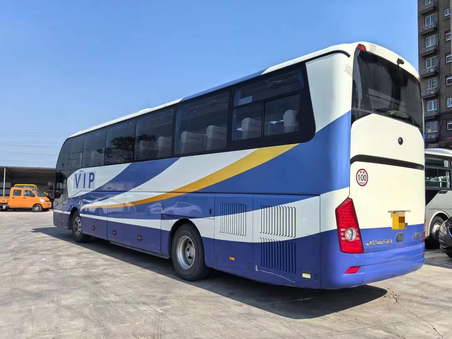 Yutong 6122 41/53 seats
