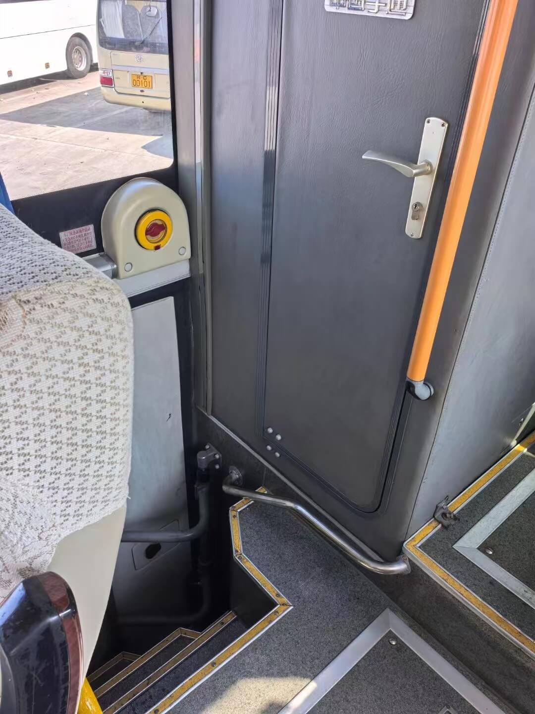Yutong 6122 41/53 seats
