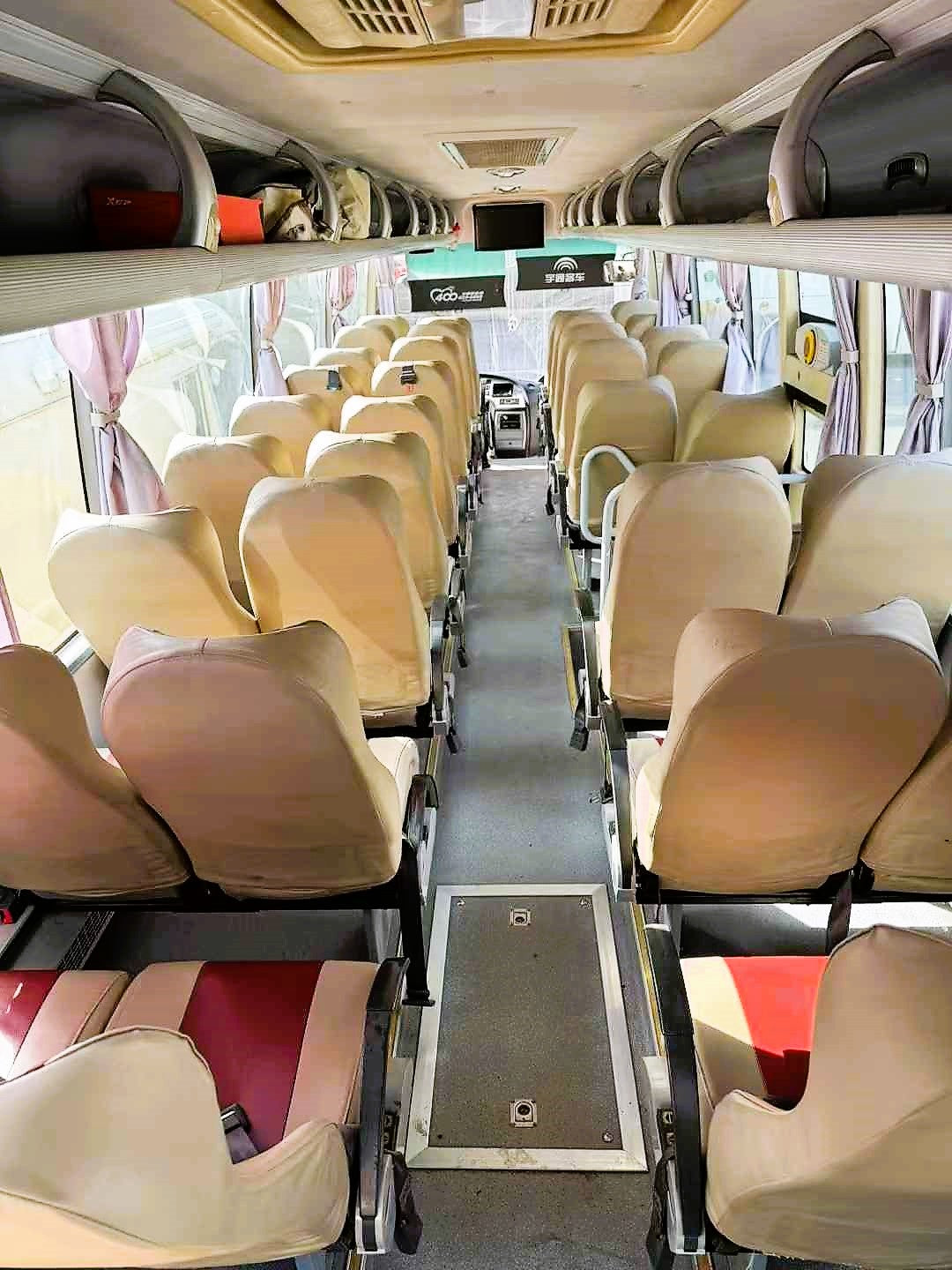 Yutong 6107 45 seats