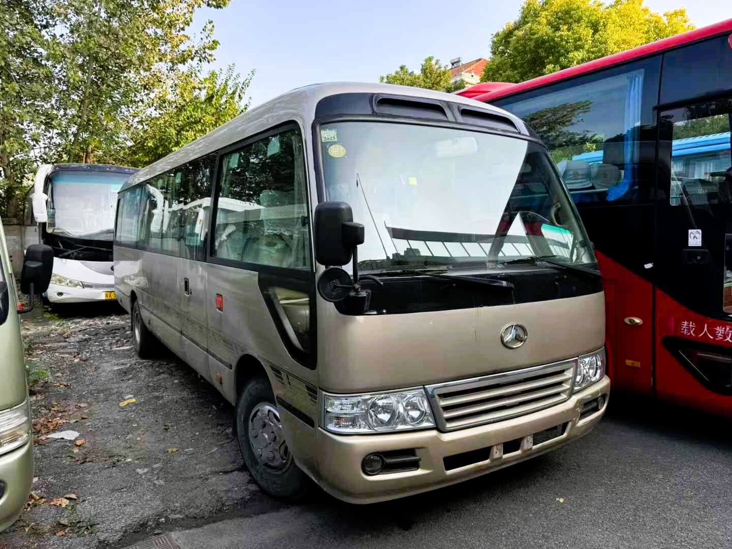 Jingma JMV6770CF Bus 31 seats