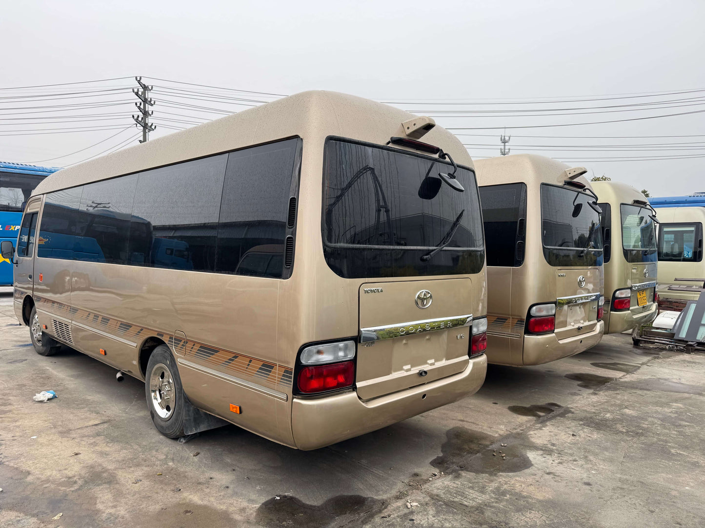 Toyota Coaster 14-16 seats RV