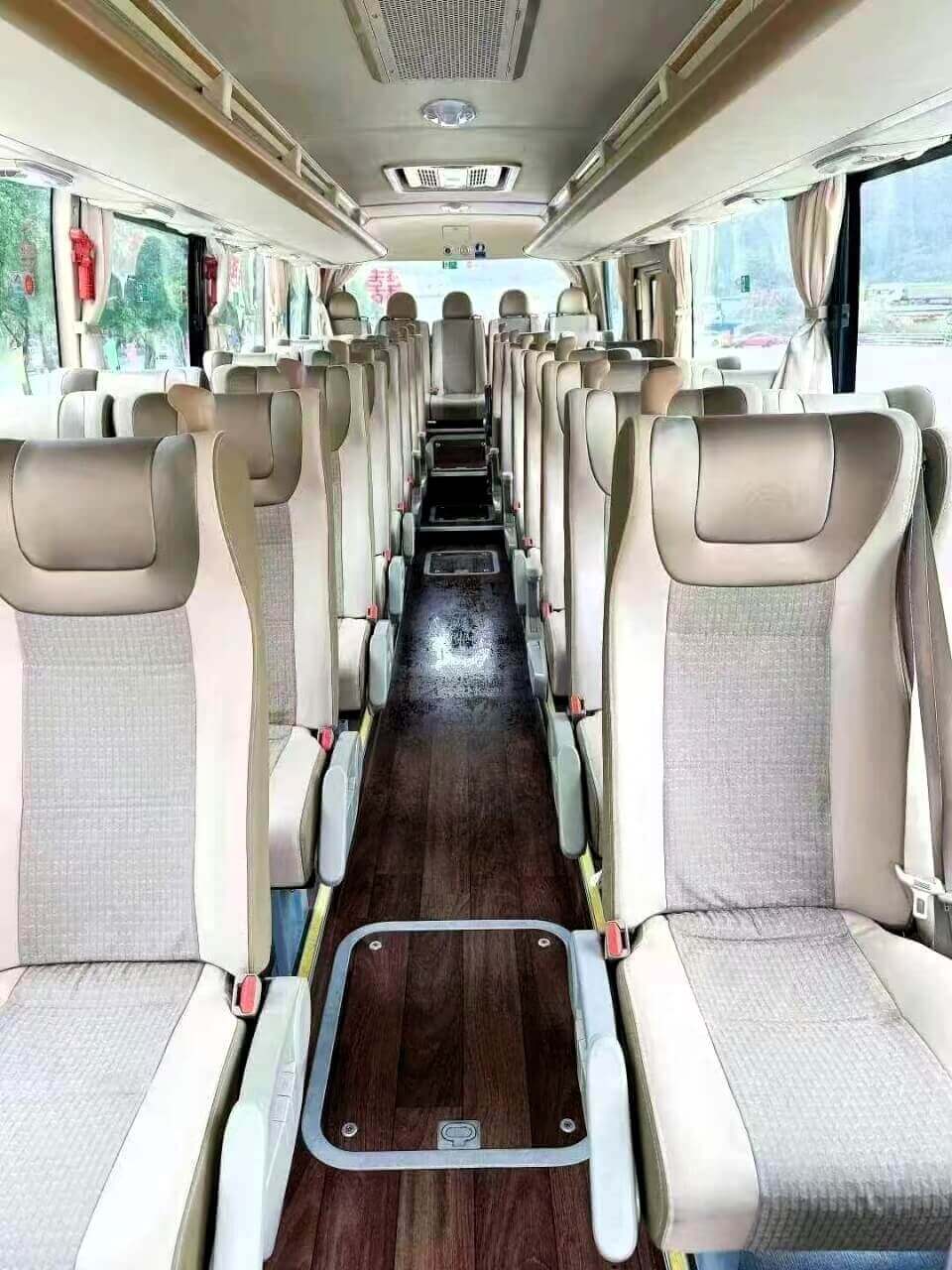 Yutong 6906 38 seats