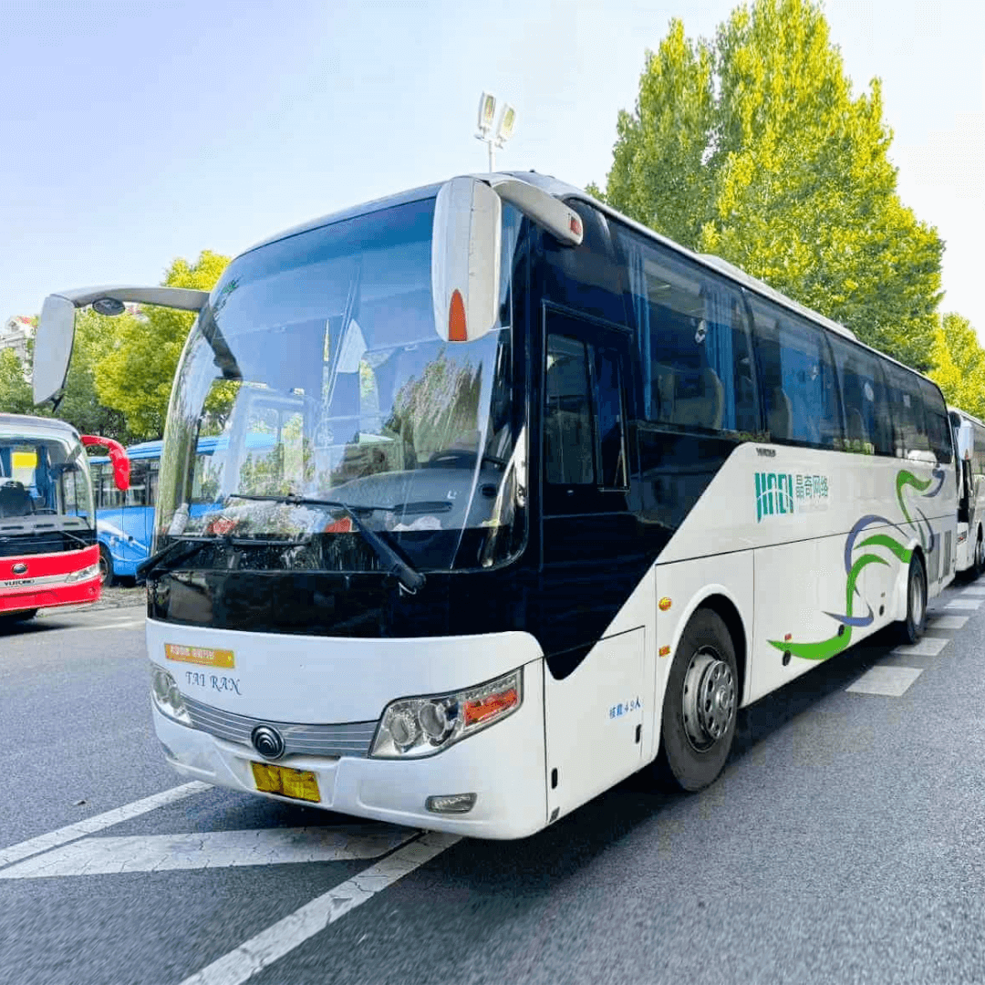 Yutong 6110 49 seats