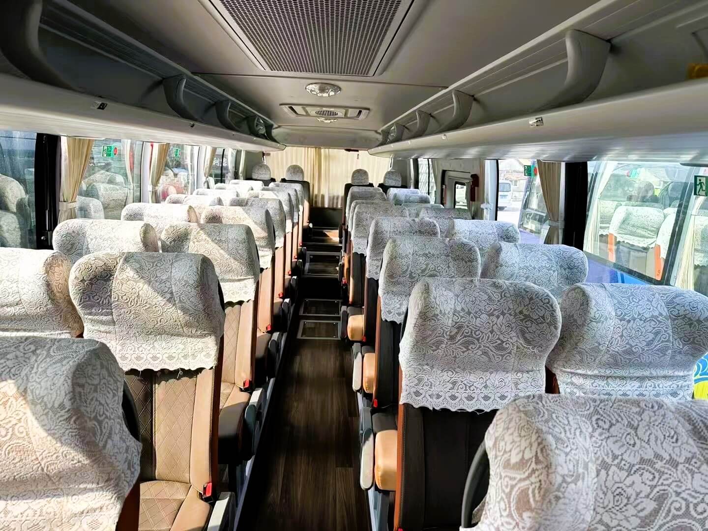 Yutong 6907 39 seats