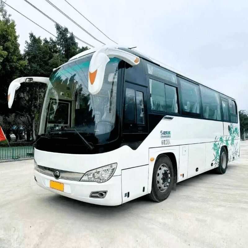 Yutong 6906 38 seats