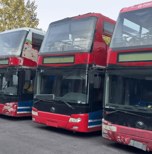 Yutong double-decker open-top buses