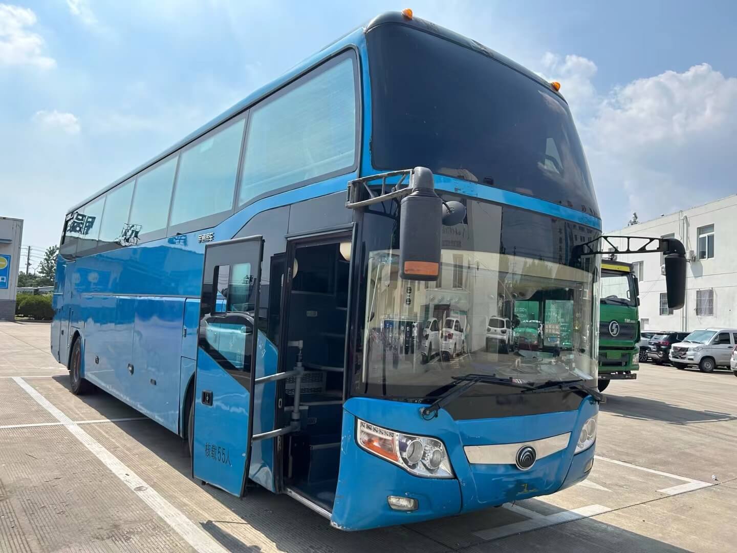 Yutong 6126 55 seats