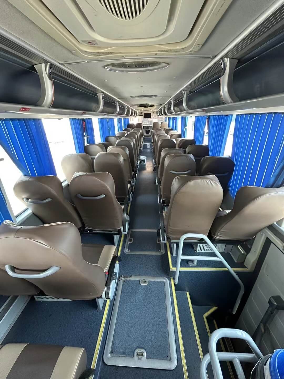 Yutong 6126 55 seats